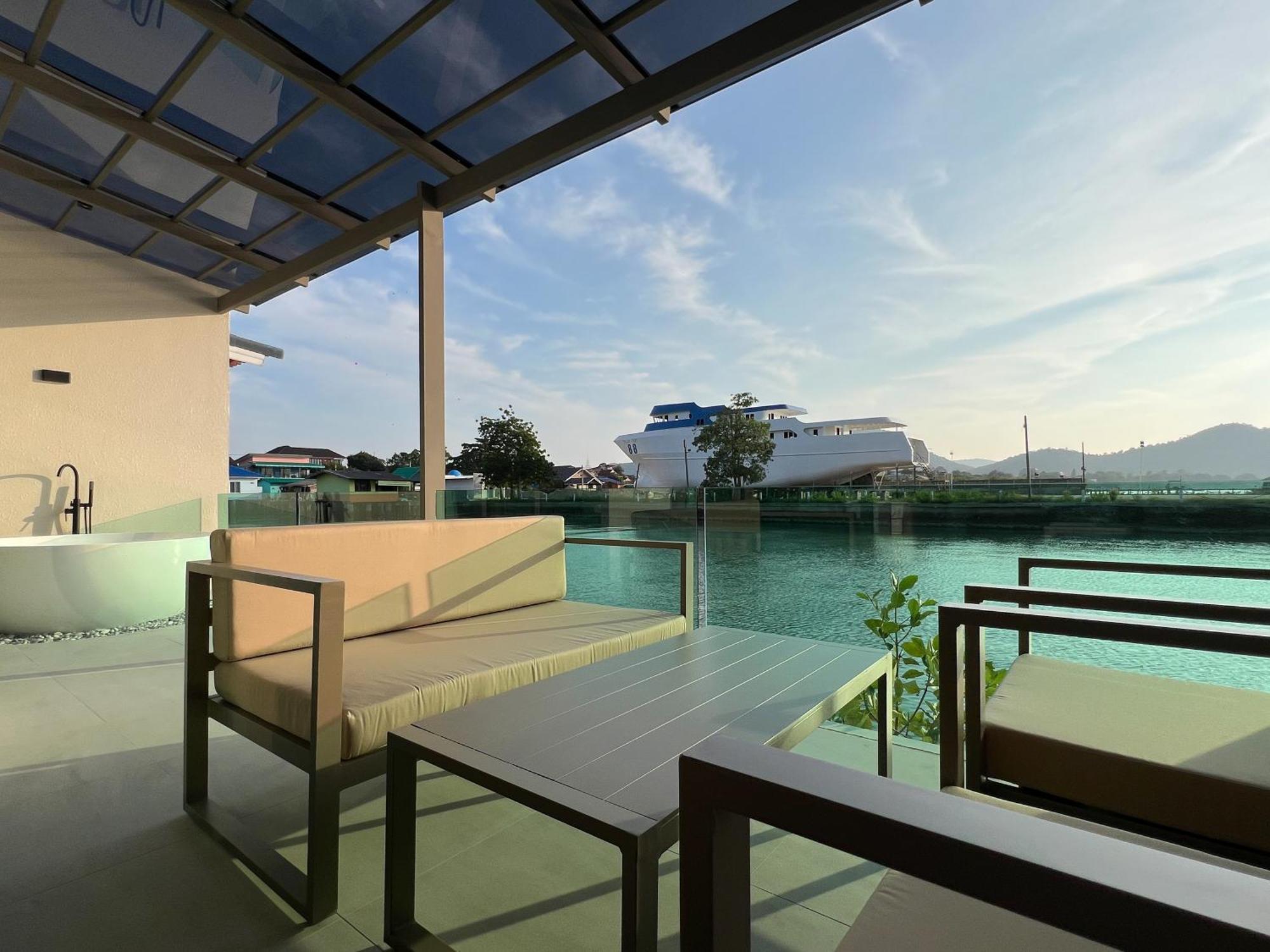 Hotel Baan Tah On The Sea à Bang Sare Chambre photo